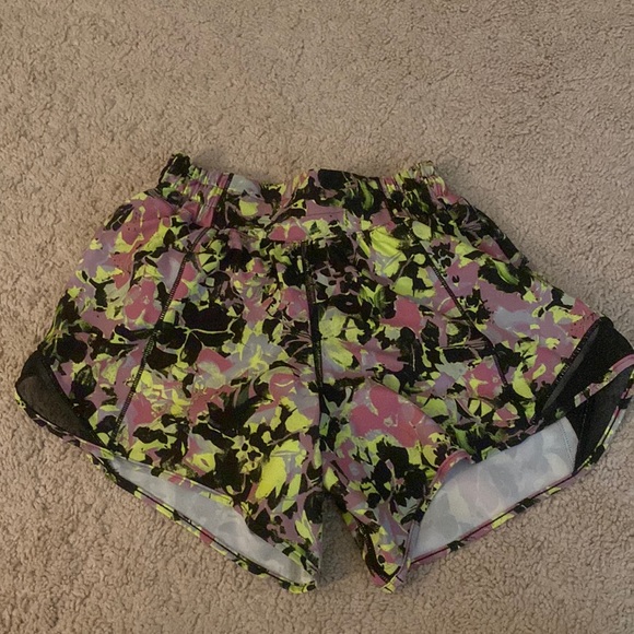 lululemon athletica Pants - Lululemon shorts size 0